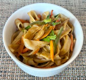 Vegetable noodles at La Cruise Restaurant in Dubai
