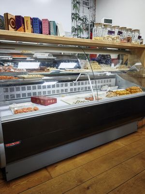 Counter at Anhad Foods in Sint-truiden