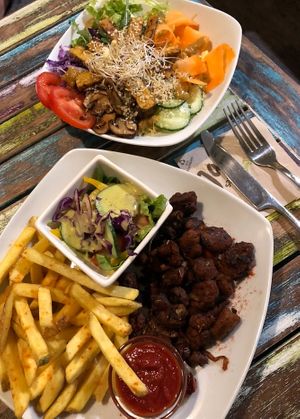 Rainbow-Bowl und Gyros  #Veganuary at Barfood in Kaufbeuren