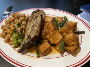 Regular plate $22- Braised chickpeas, maple-miso sweet potato, and chilli tofu
Chickpeas? A little undercooked. Greens? A bit bitter. Purple sweet potato and tofu? The GOAT 😋  at Smith & Deli CBD in Melbourne