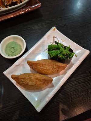 Tofu et algues at Ninja House in Brussels