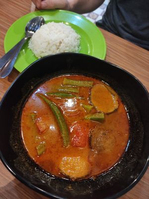 'fish' curry at Gold Lotus Vegetarian Restaurant in Penang
