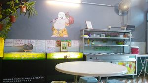 They have open buffet until 2pm. at Gold Lotus Vegetarian Restaurant in Penang