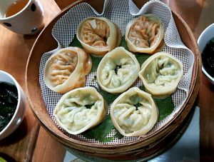 Steamed dumplings 찐만두 at Dajeon Cafe in Busan