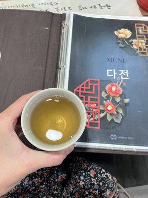 Tea  at Dajeon Cafe in Busan