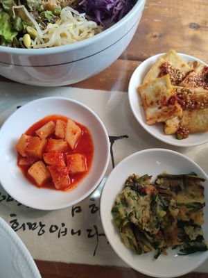 Side dishes #Veganuary at Dajeon Cafe in Busan
