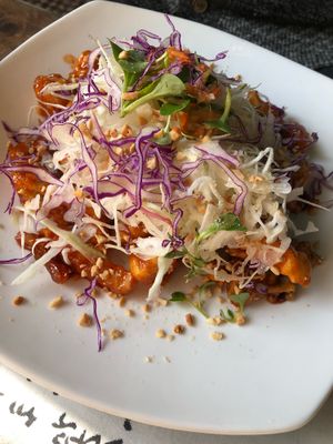 Soy chicken  at Dajeon Cafe in Busan