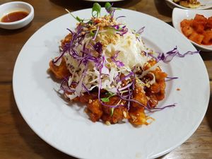 Vegan chicken at Dajeon Cafe in Busan