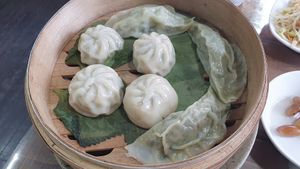 Vegan mandoo at Dajeon Cafe in Busan