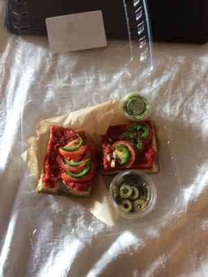 vegan pizza at Chicago Raw - Huron St in Chicago