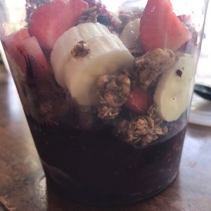 açai bowl at Chicago Raw - Huron St in Chicago