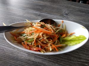 papaya salad at Vegan Glory in Los Angeles