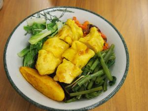 Fried mushroom rice bowl at Taiwan Sù 食在地台灣素食堂 in Taipei