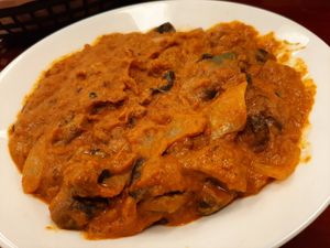 Mushroom bhuna at Turmerican Vegetarian Cuisine in Novi