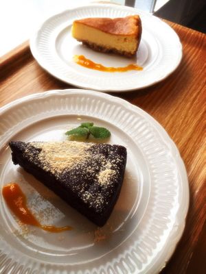 vegan cakes at Furomae Cafe in Tokyo