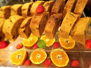 orange cakes at Furomae Cafe in Tokyo