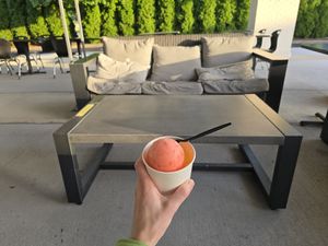 Outside seating and sorbet at Scoop Shack in Indianapolis