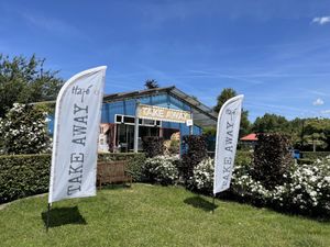 Take away  at Hajé - de Aalscholver in Lelystad