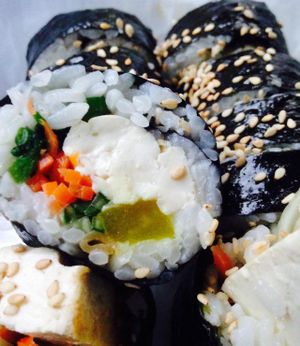 Veggie roll- 10 pieces at Triple B Fresh in Washington