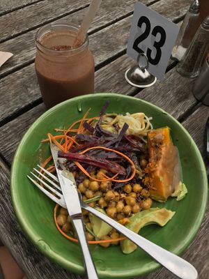 Choc PB smoothie and humble bowl at Two Birds Eatery in Hamilton