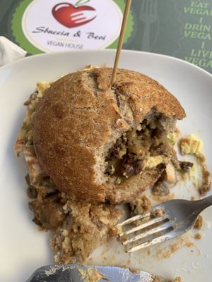 The bun was a bit hard to crush. Had to struggle a little but delicious 😋 at Vegan Art in Naples