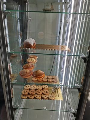 cake at Vegan Art in Naples