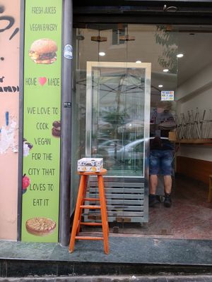 The place is small but sweet at Vegan Art in Naples