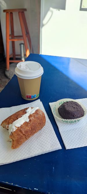 Traditional neopolitanian sweet stuff, but vegan at Vegan Art in Naples