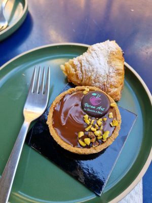  at Vegan Art in Naples