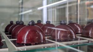  at Vegan Art in Naples