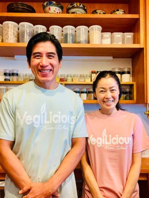 Akira and Ana, the owners at VegiLicious in Kouri