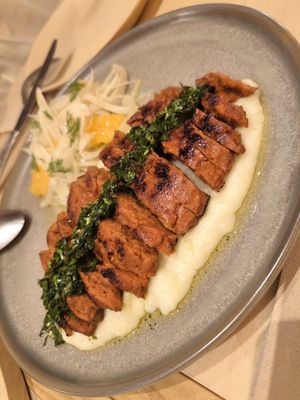 Seitan a la brasa at Kind Kitchen in Barcelona