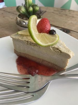 Pay de limón   at Verde Vegan in Acapulco