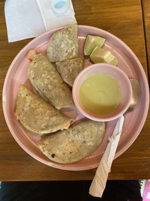 Tacos gobernador  at Verde Vegan in Acapulco