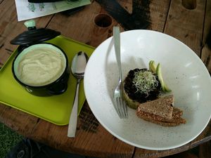 sopa verde pepino at Verde Vegan in Acapulco