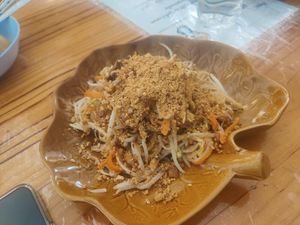 Fried noodles at Oasis Vegetaurant in Chiang Rai