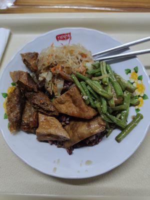 Buffet at Oasis Vegetaurant in Chiang Rai