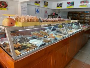 The counter with all the buffet items  at Oasis Vegetaurant in Chiang Rai