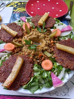 Plato mixto at Mahatma Cafe in Istanbul