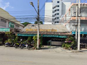 Front at Tamachat in Chiang Rai