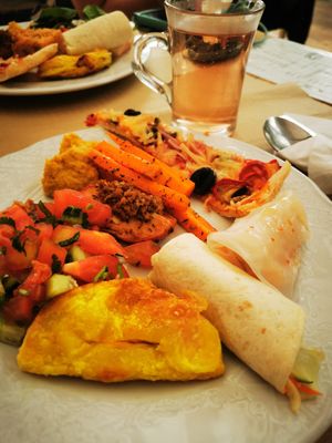 Buffet frio at Hibiscus in Braga