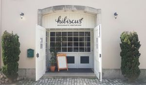 entrance at Hibiscus in Braga