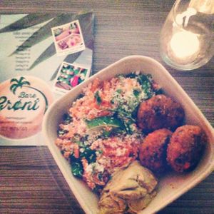 Veggie burger with coconut&carrot salad  at Bare Groent in Fredrikstad