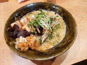 Vegan ramen at ENGINE SHINJUKU RAMEN in Tokyo