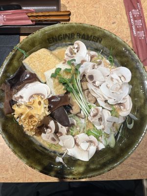 Ramen M7 vegan   at ENGINE SHINJUKU RAMEN in Tokyo