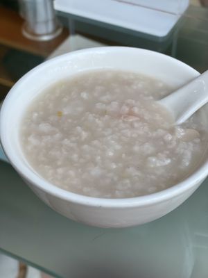 Congee that comes with the set lunch! Seasoning is just right! at Tishifang 滴水坊 - Kowloon Bay in Kowloon
