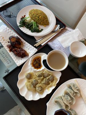 The spread with soup and all! at Tishifang 滴水坊 - Kowloon Bay in Kowloon
