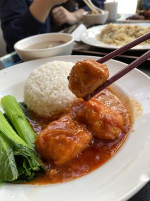 Tomato bean curd roll. Mediocre, but still quite yummy. at Tishifang 滴水坊 - Kowloon Bay in Kowloon