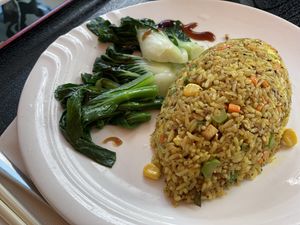 Turmeric fried rice #Veganuary at Tishifang 滴水坊 - Kowloon Bay in Kowloon