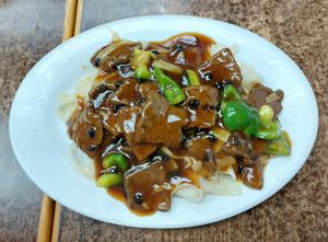 Stir-Fried Rice Noodle with Vegetarian Beef 豉椒牛肉炒河 at Home's Kitchen - 素食·家" in New Territories